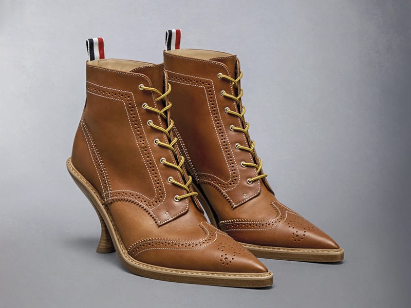 High lace-up booties