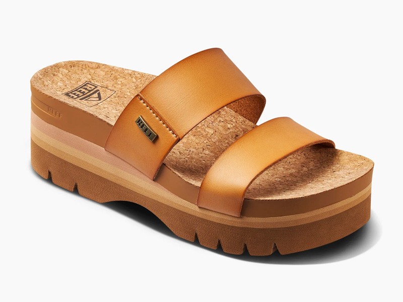 SPRING-SUMMER 23/24. The new REEF slides: made of EVA and cork, with an anatomical insole