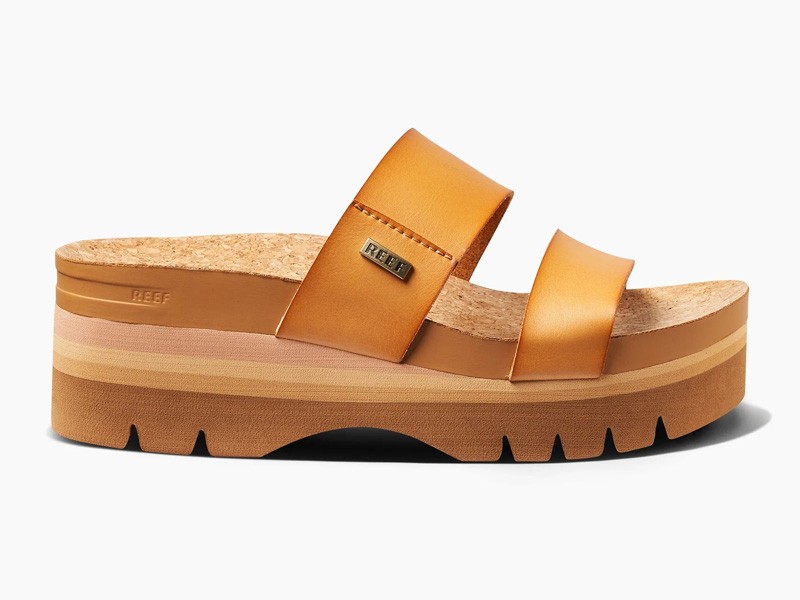 SPRING-SUMMER 23/24. The new REEF slides: made of EVA and cork, with an anatomical insole