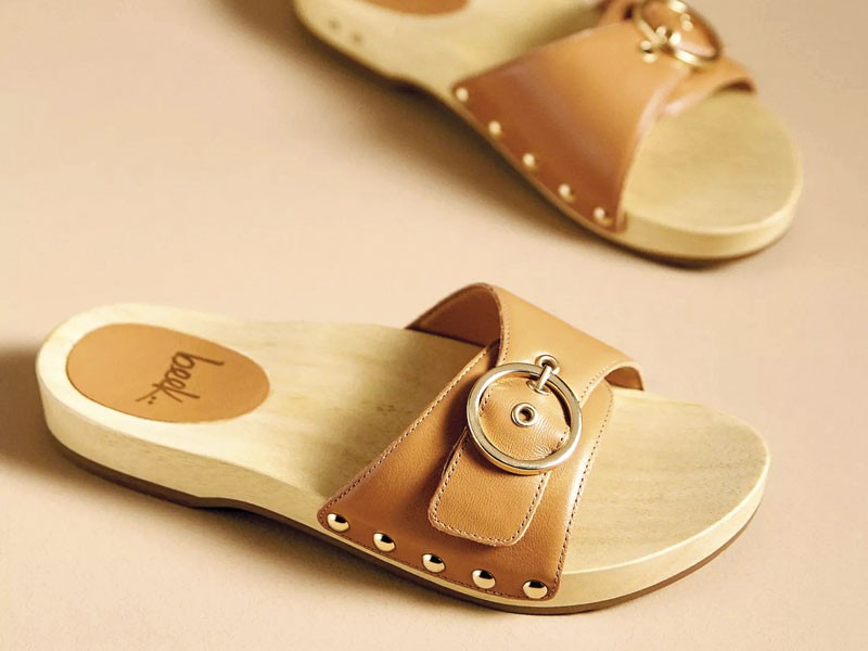 Flat Slides / Sandals