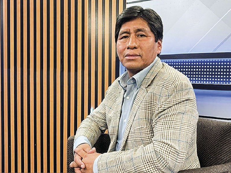 Silvio Vila, CEO of NEW ATHLETIC, consolidated a footwear import business that is expanding throughout Latin America.