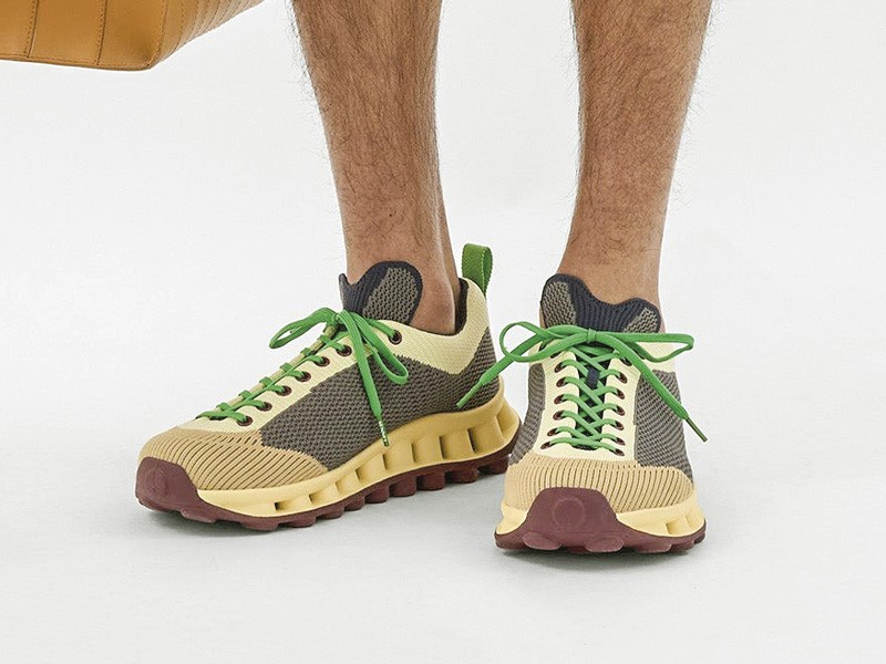 Urban sports sneakers