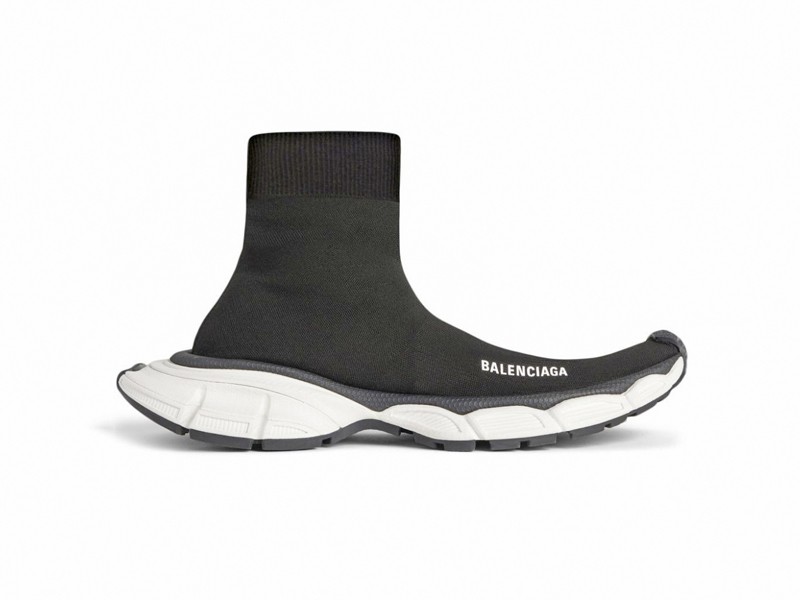 BALENCIAGA entra al futuro con las revolucionarias sneakers sock 3XL