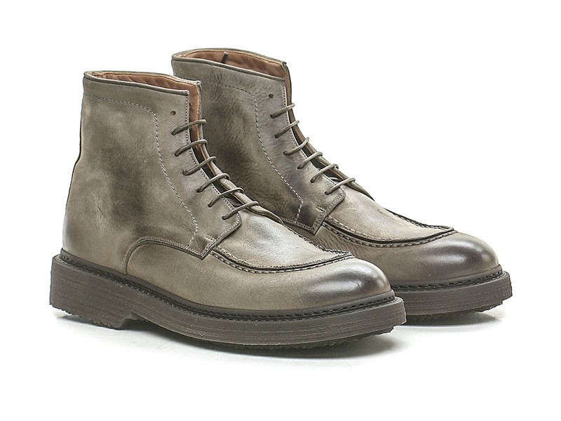 Lace-up casual booties