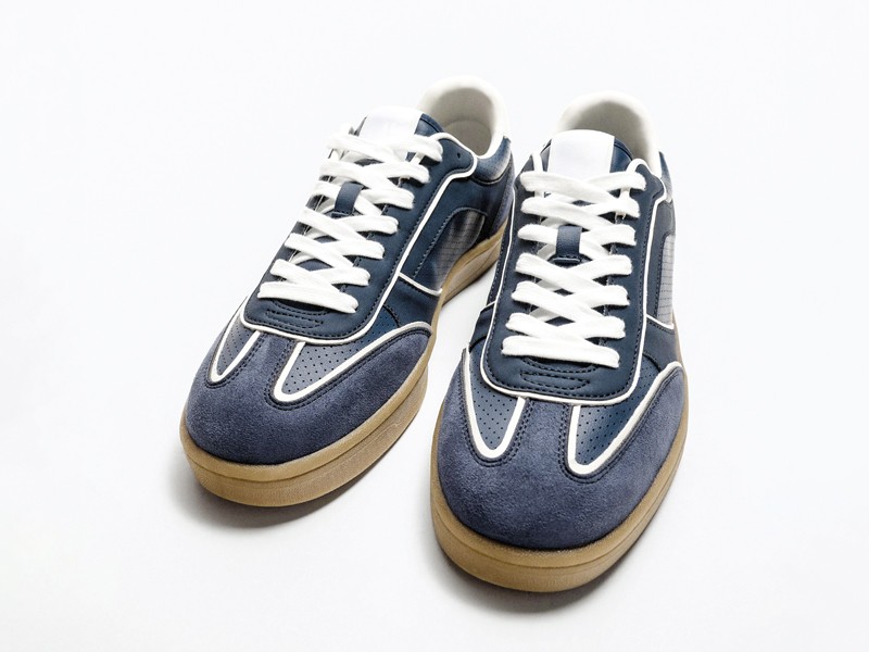 Sneakers urbanas en verde oliva con gamuza y suelas gum