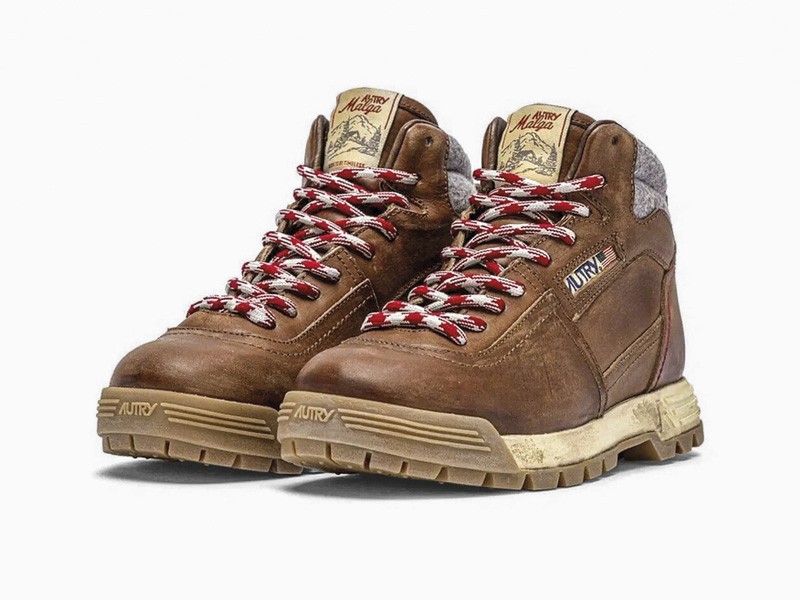 Botas workwear con suela track y costuras visibles