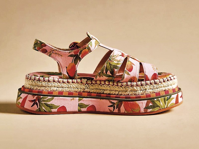 Platform sandals