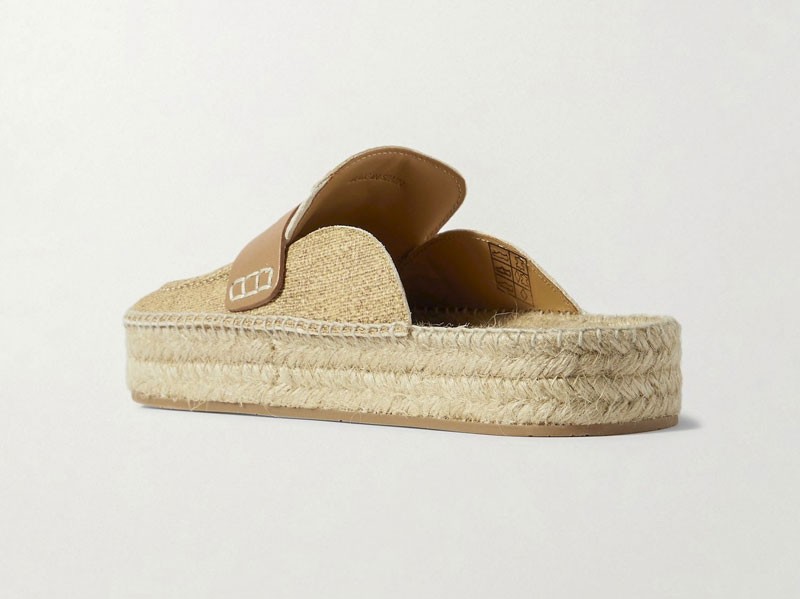 mules alpargatas JW Anderson tendencia calzado primavera verano 2024 sermaFOTO-3.jpg JW Anderson espadrille mules: the most comfortable and elegant