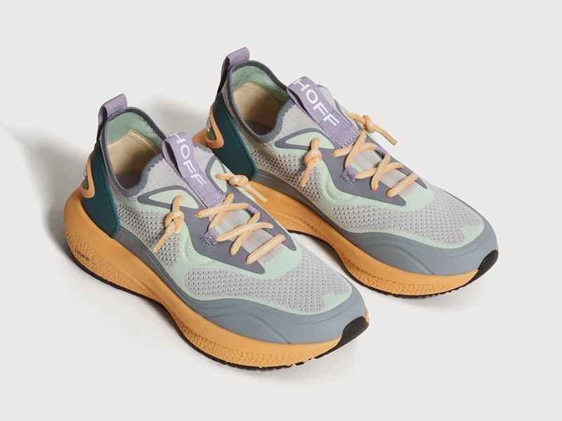 Urban sports sneakers: Diversified styling