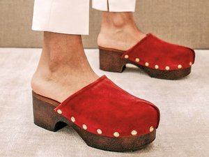 CALZADO-ZAPATO-MUJER-MULES-CHANCLAS-ALTAS-MODA-FOOTWEAR-SHOES-WOMAN-FASHION-SERMA-harley-red-brick-suede-anatomica2.jpg