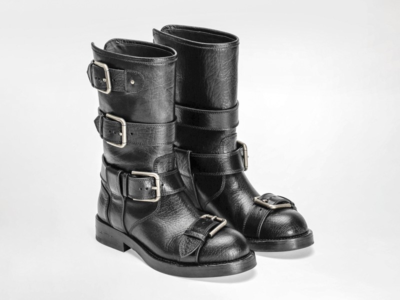 Botas biker con correas, hebillas y suela track