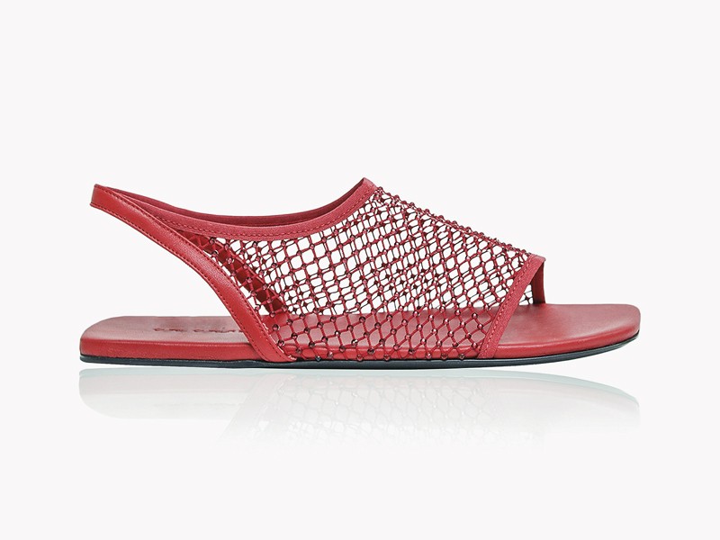La geometría superficial transforma slingbacks femeninos
