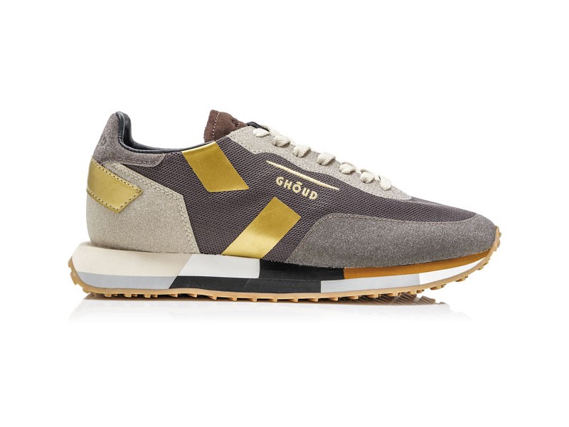 Urban sports sneakers