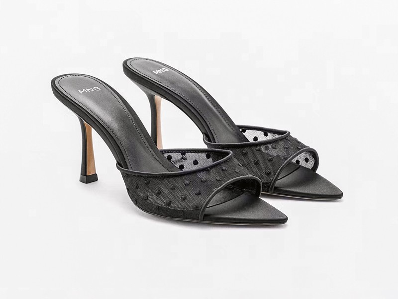 Two-tone contrasts define polka-dot footwear and bags