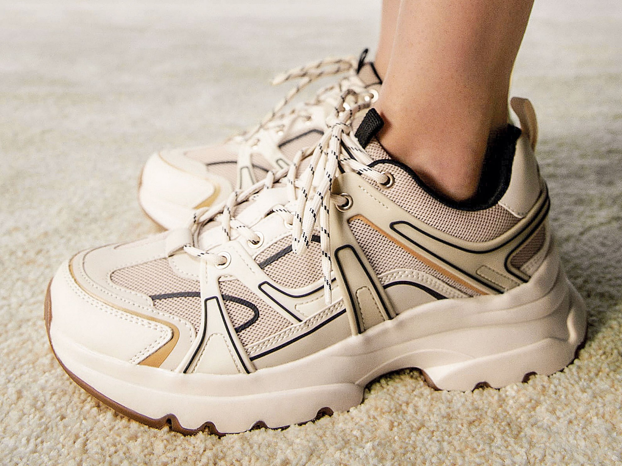 Chunky sneakers