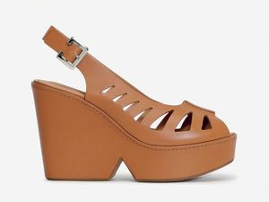 CALZADO-ZAPATO-MUJER-PLATAFORMA-CON-TACO-PRIMAVERA-VERANO-FOOTWEAR-SHOES-WOMAN-SPRING-SUMMER-SERMA-314743-DIANE-SANDALS-CAMEL-01_2048x.jpg