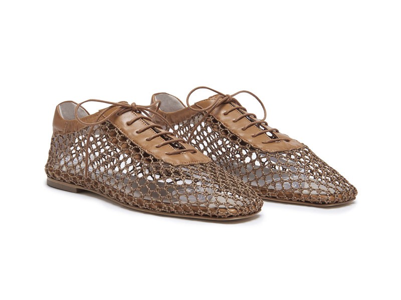 Lace-up shoes