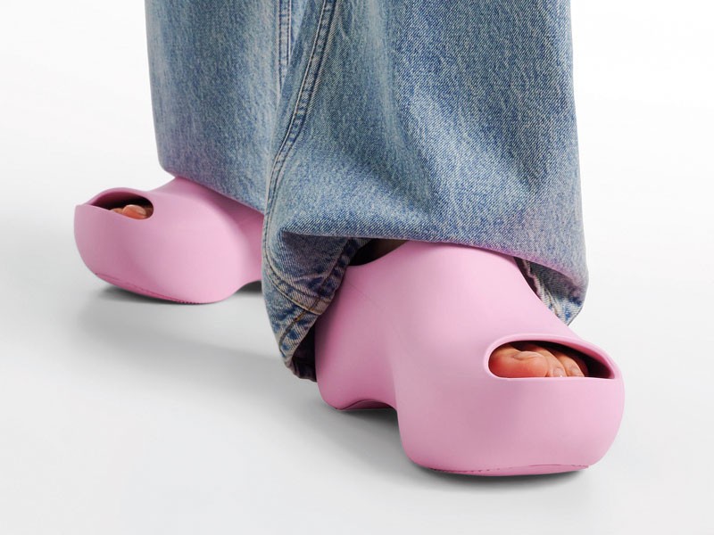 Injected Clogs