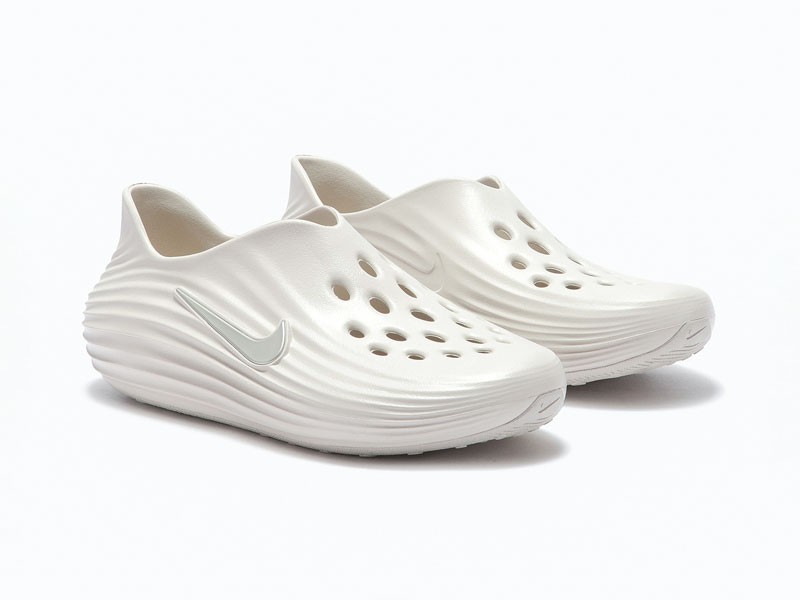 Injected clogs
