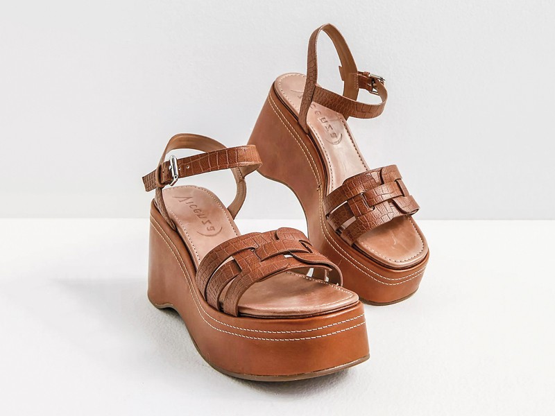 Platform sandals