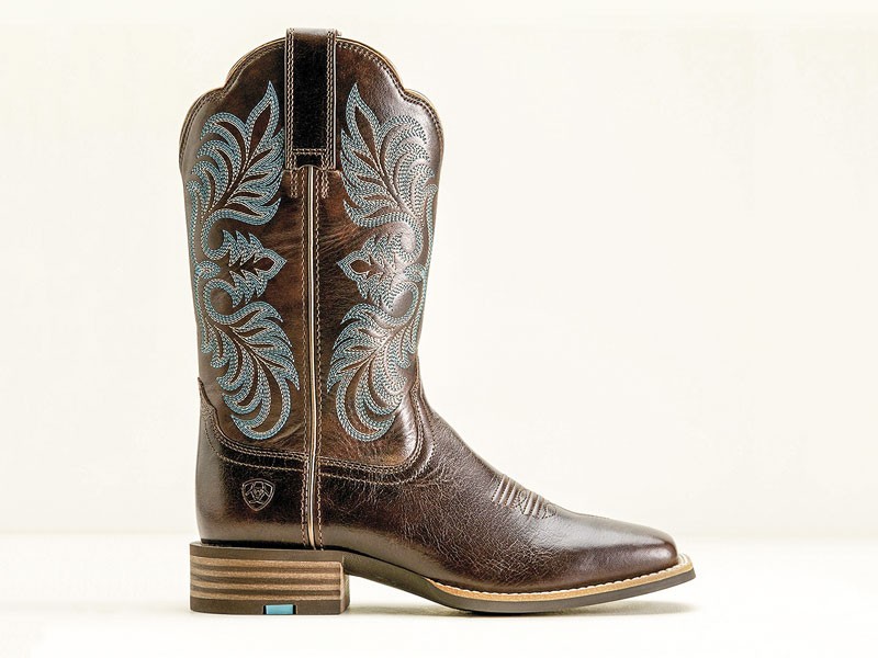 Flat cowboy boots/booties