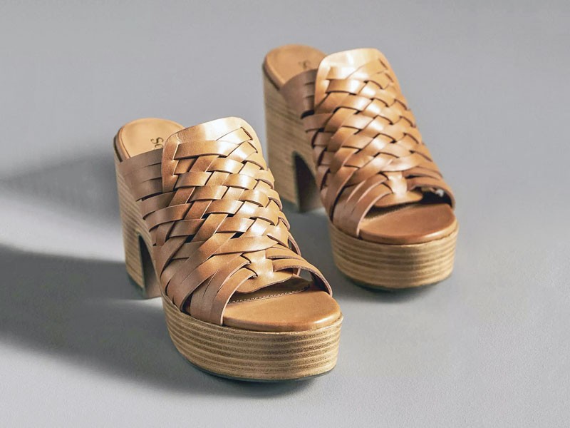 Clogs