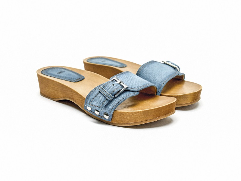 Flat slides / sandals