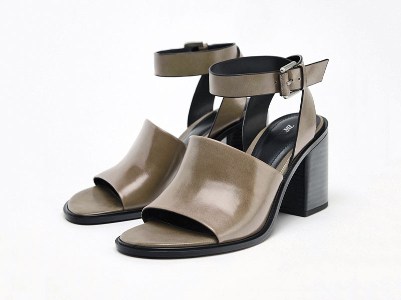 High heel sandals