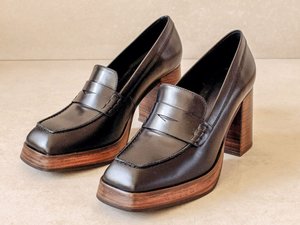 CALZADO-ZAPATO-MUJER-ZAPATO-ALTO-FOOTWEAR-SHOES-WOMAN-SERMA-busy-black-loafers-alohas-124394.jpg