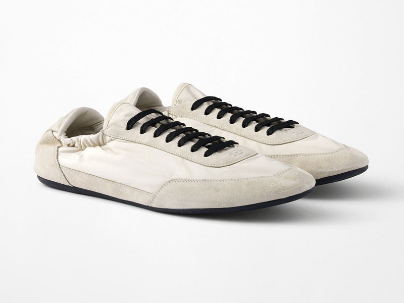 Lace-up shoes