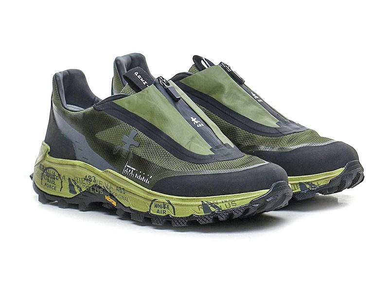 Urban sports sneakers