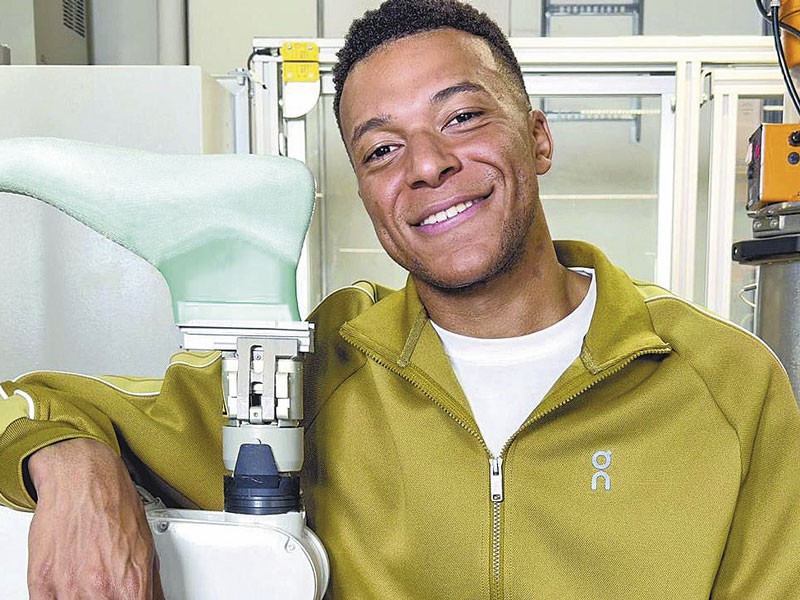 Kylian Mbappé, se incorporó a la marca suiza ON para desarrollar nuevos calzados para fútbol.