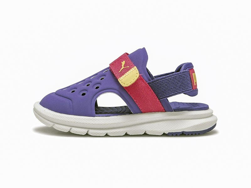 Open children’s shoes