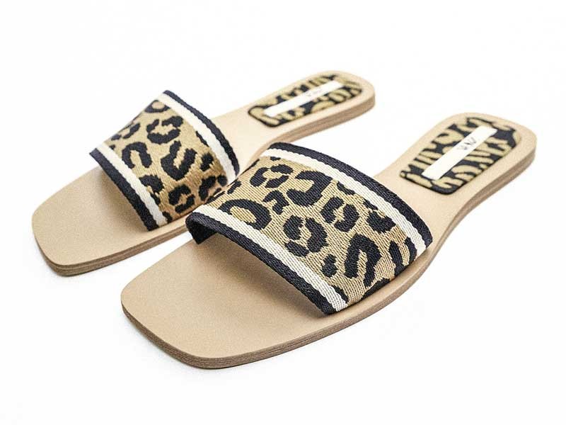 Chanclas / Sandalias bajas