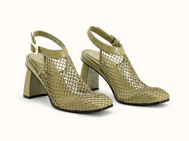 Sandalias altas