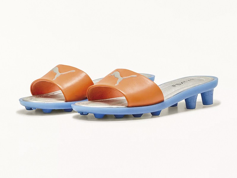 CALZADO NARANJA MUJER TENDENCIA CALZADO MARROQUINERIA BOLSOS CARTERAS PRIMAVERA VERANO 2026 SERMA 158 105957575_080_b2.jpg Muskmelon organizes color across uppers, straps and soles