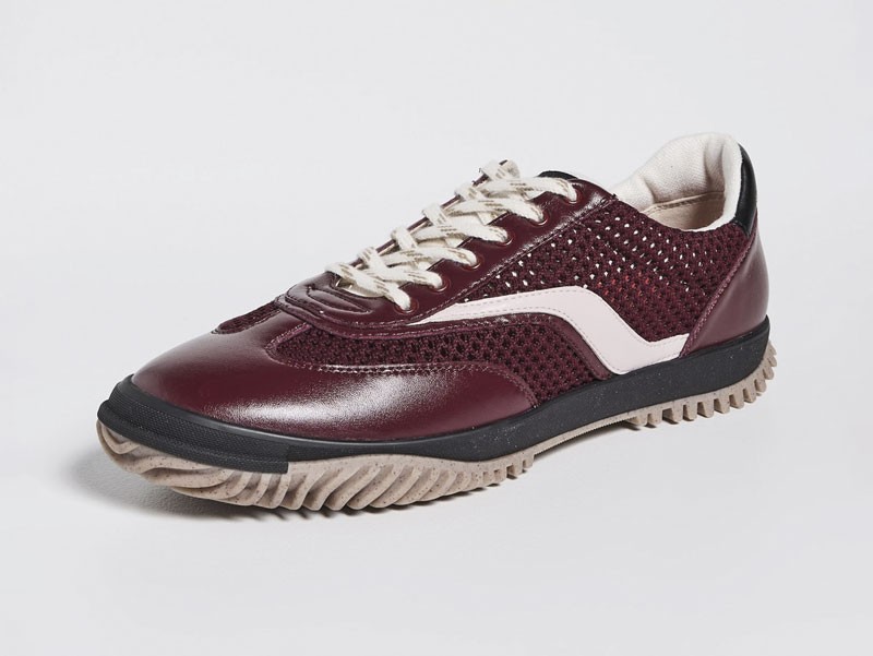 Lace-up casual shoes