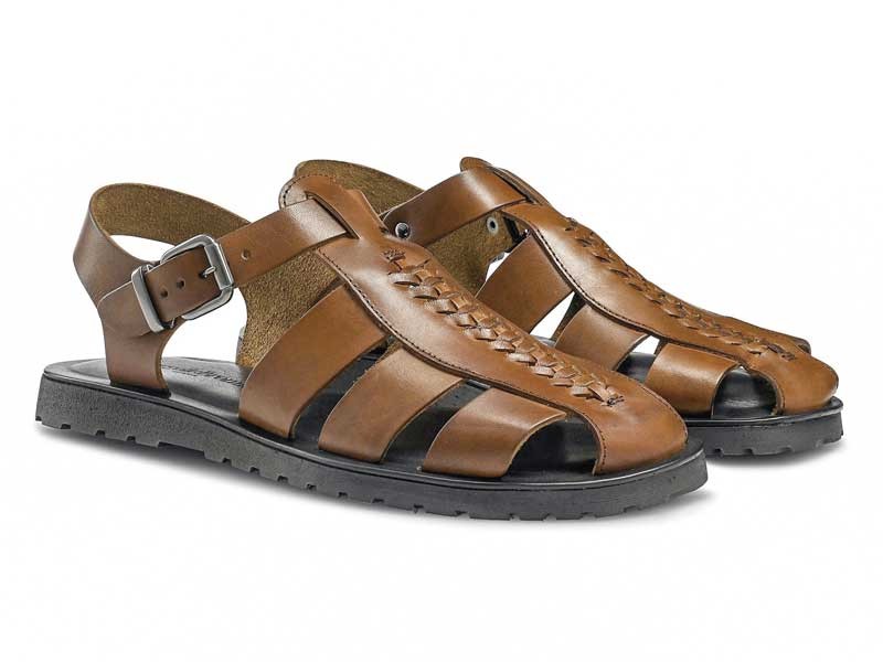 Classic sandals: Renewal on traditional models