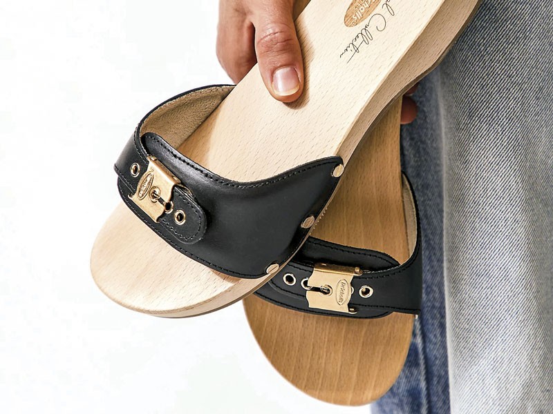 Flat Slides / Sandals