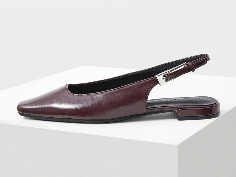 Flat slingback shoes
