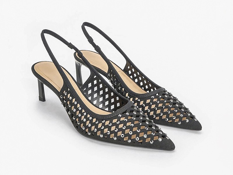 High heel sandals: Updated retro