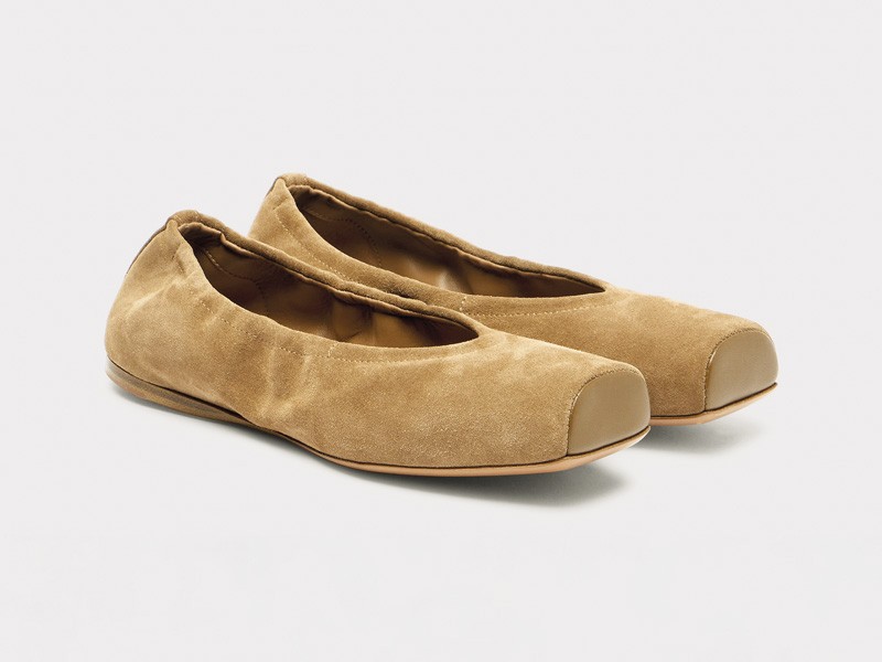 CUERO MUJER CALZADO TENDENCIA PRIMAVERA VERNAO 2026 2027 SERMA167P01045906.jpg Leathers emphasize textures, color and woven surfaces