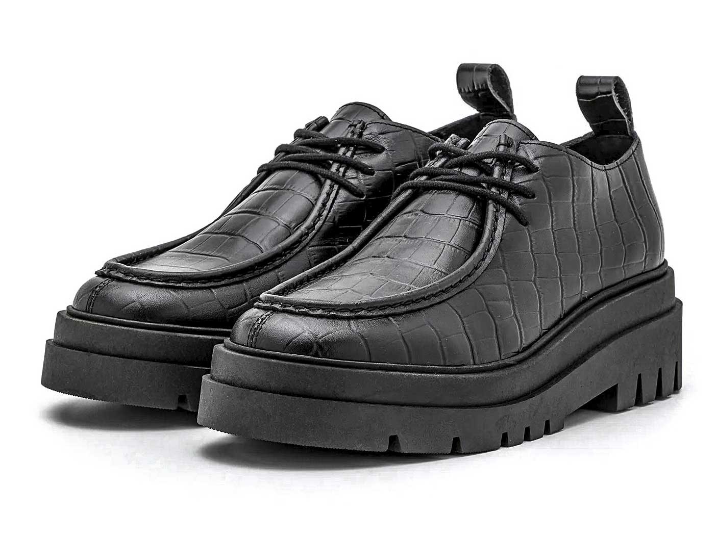 Zapatos bajos acordonados 