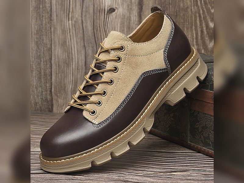 Lace-up casual shoes