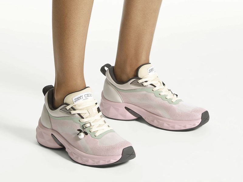 Fashion sneakers activate pink, lilac and technical soles