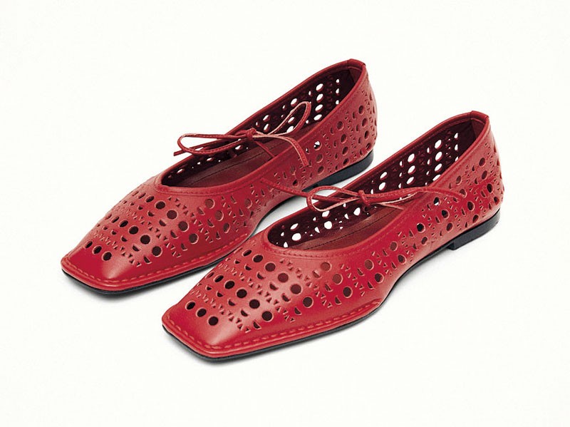 Lace-up ballerinas