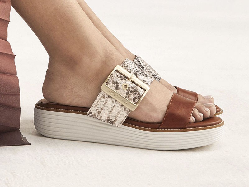 Sandalias Bajas: Confort elegante