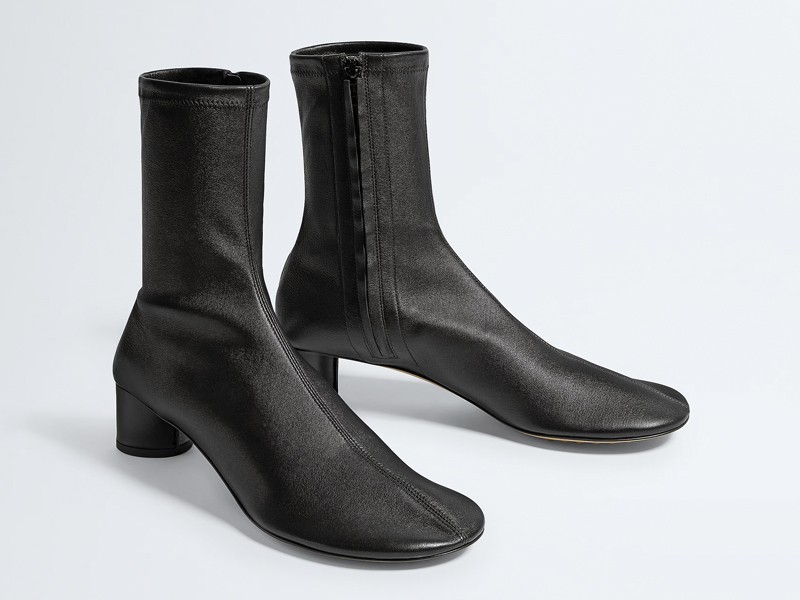 BOTAS GUANTE - GLOVE BOOTS - TENDENCIA CALZADO MARROQUINERIA BOLSOS CARTERAS OTOÑO INVIERNO 2026FOTO-5.-bottega.jpg WINTER TREND. What are glove boots?