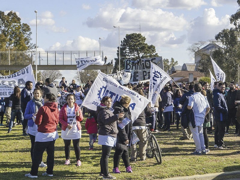 Desde el gremio, alertan por eventuales conflictos causados por la grave situación que atraviesa el sector.