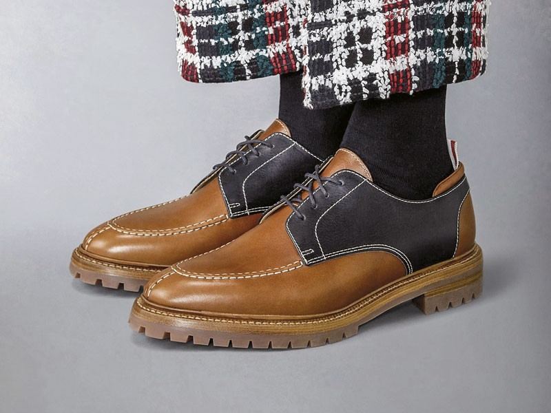 Lace-up shoes
